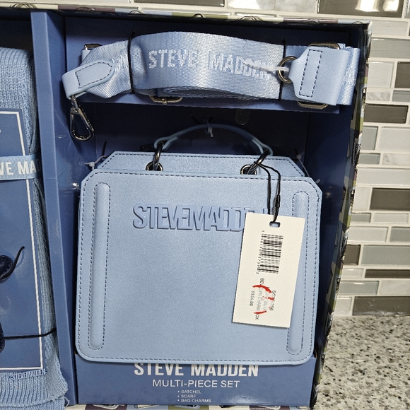 Steve madden Evelyn Charm Box Gift Set Light Blue - Picture 3 of 13